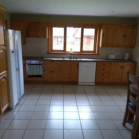 14 Drumcoura 別荘 *